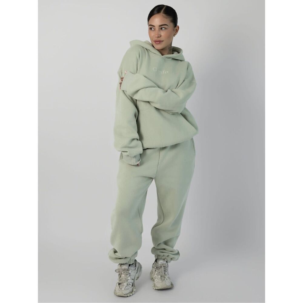 Comfrt signature sweatpants joggers green tea limited edition medium buttery sof